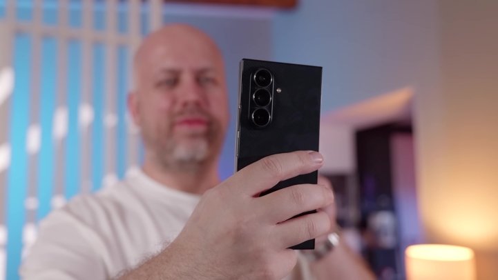 Обзор Samsung Galaxy Z TriFold: один девайс для всех задач?