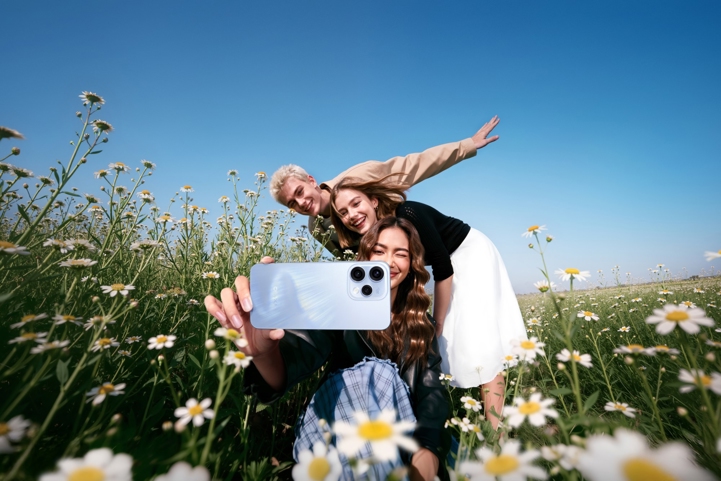 OPPO Reno 15 представлены на рынке России: особенности и цены