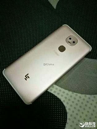  LeEco      iPhone 7  