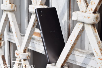  Sony Xperia X Performance