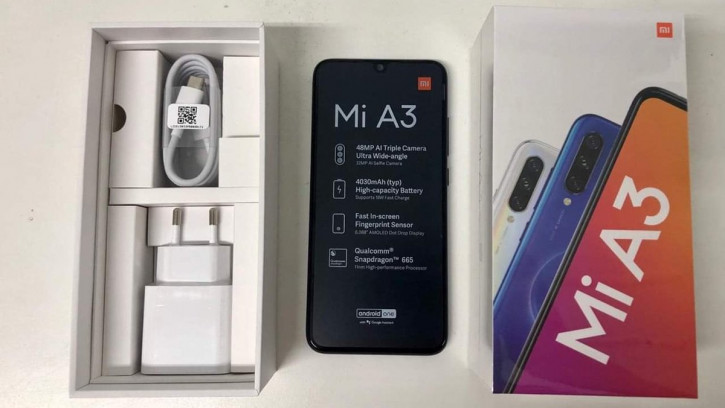 Xiaomi Mi A3: подтверждение ключевых характеристик на фото распаковки