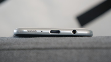 Samsung Galaxy A31:   ?