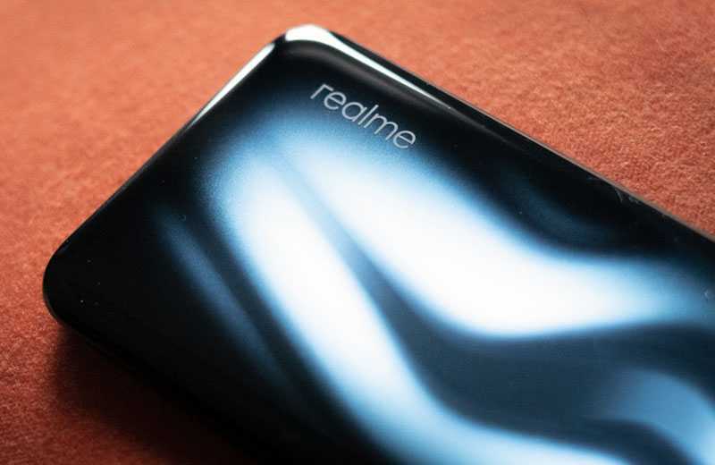 &quot;Железо&quot; и живые фото новинки Realme раскрыты базой TENAA