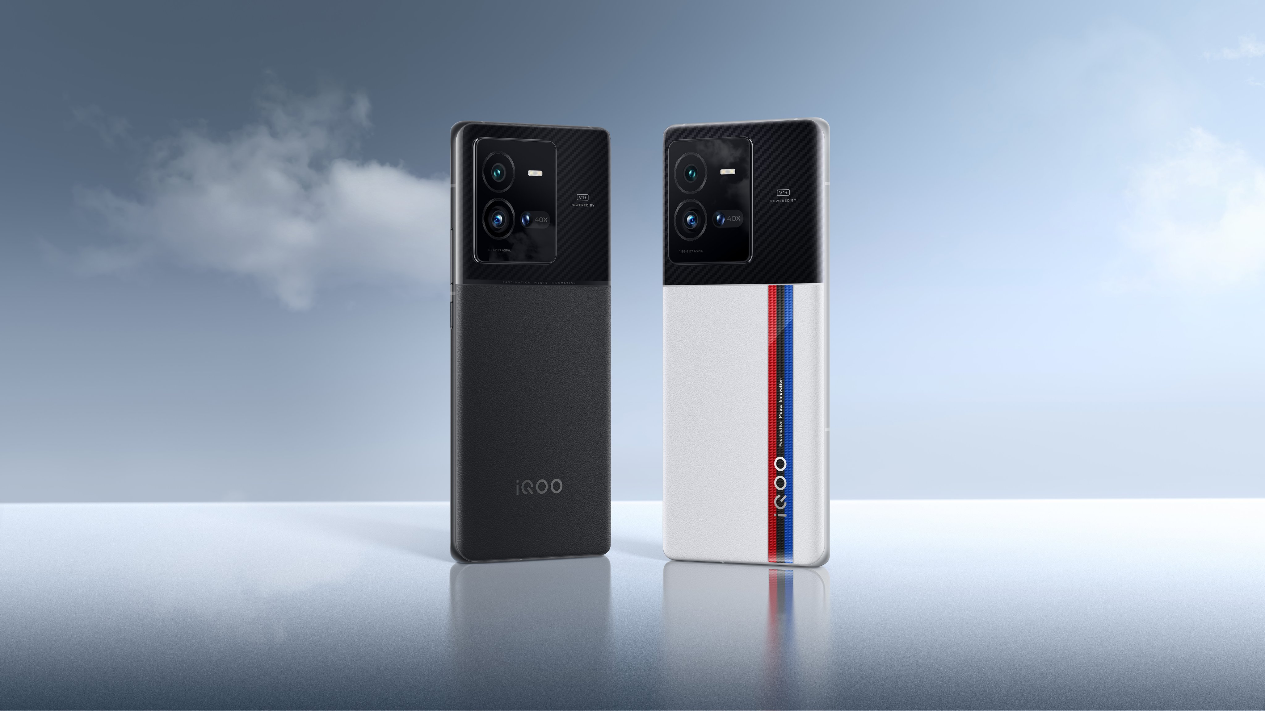 Iqoo 10 pro. Смартфон БМВ оригинал. Первый в мире смартфон с 3-мя камерами. Первый смартфон в мире. БМВ будущего.