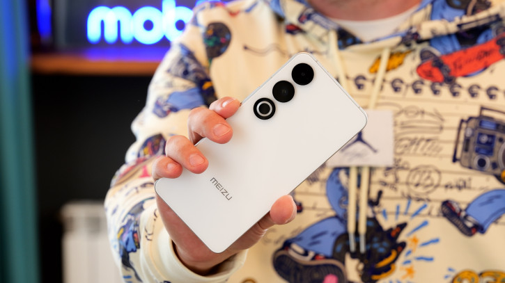  Meizu 21 Note:   