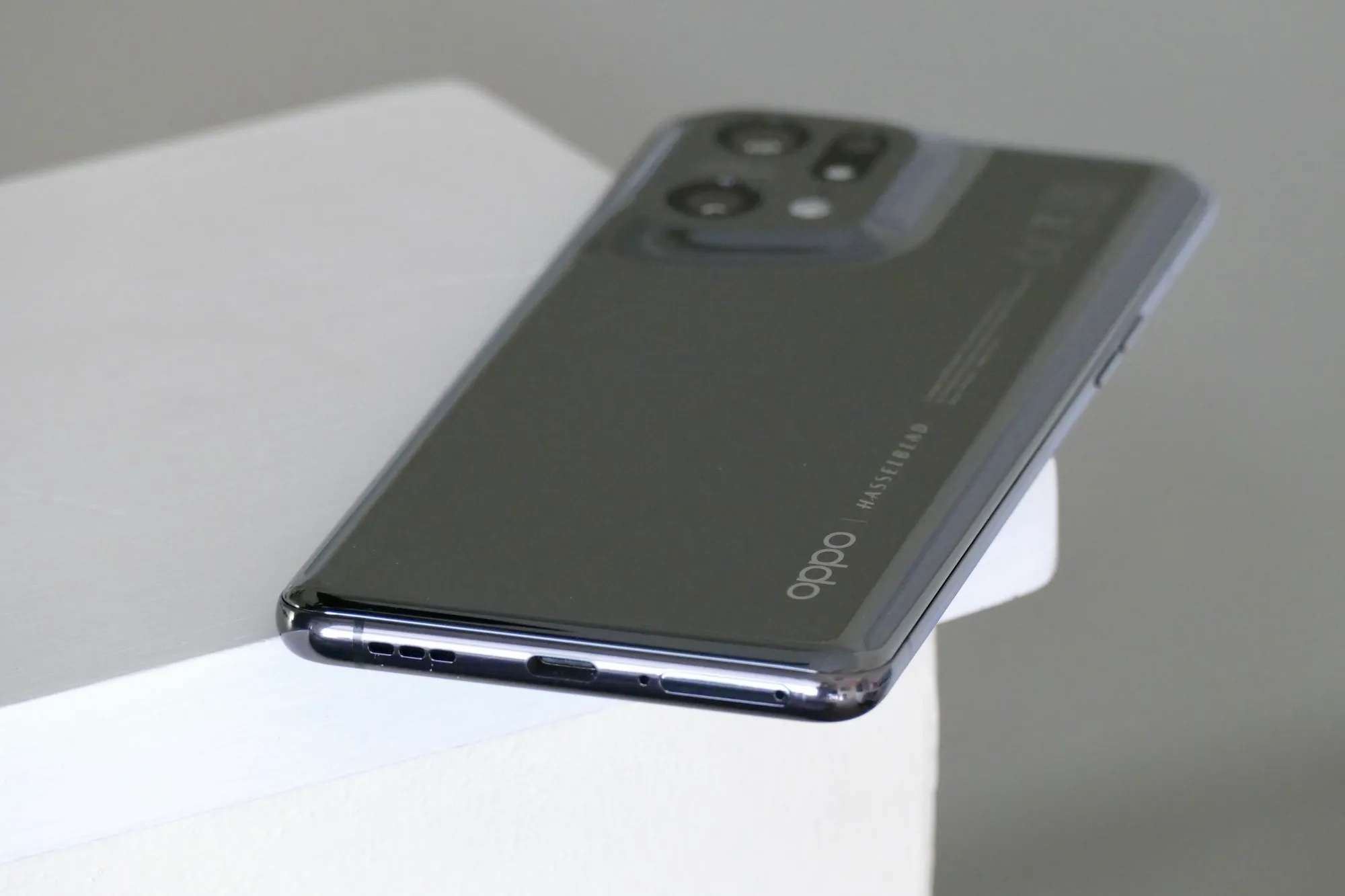  OPPO Find X9  :     ?
