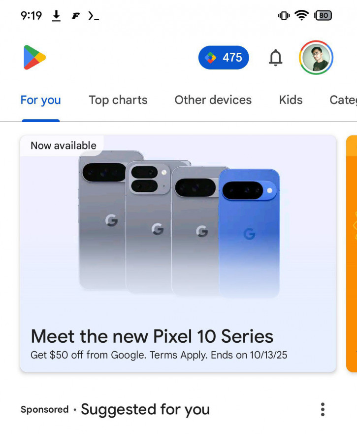 Упс! Google случайно показала все модели Pixel 10 на семейном фото