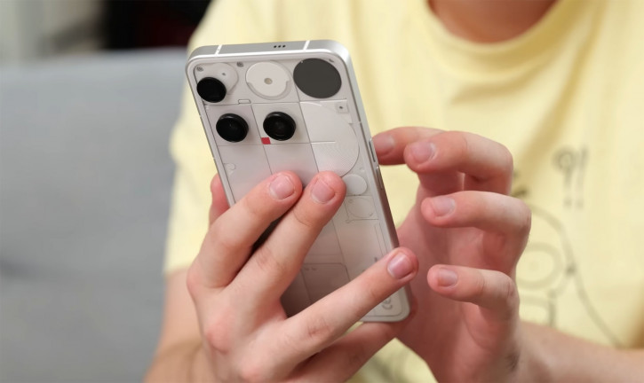 :  Nothing Phone (3)   