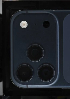 Меньше остров, толще корпус: ключевые находки из утечки с завода Apple