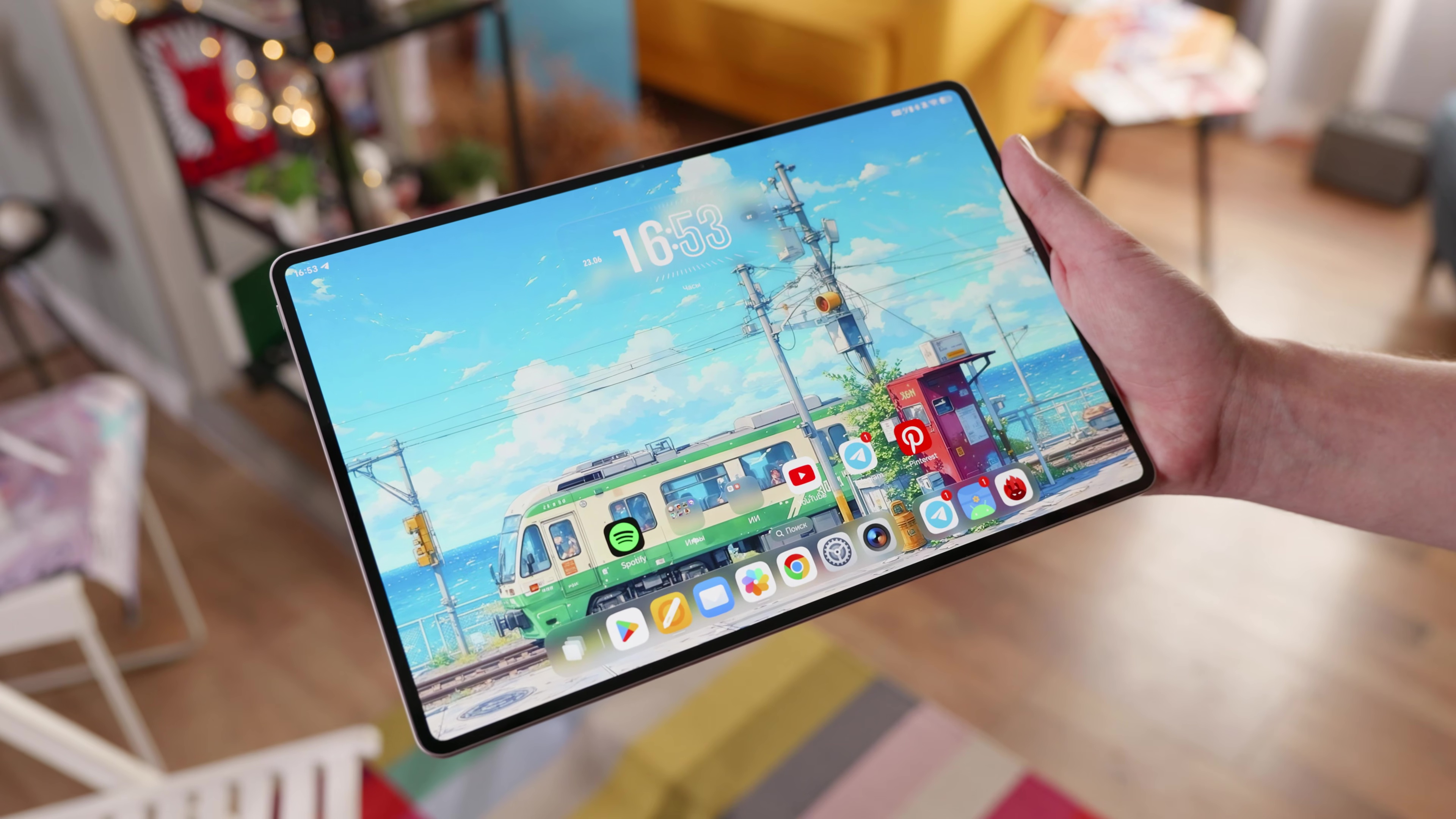 Обзор Honor MagicPad 4: OLED-экран, 8 динамиков, Snapdragon