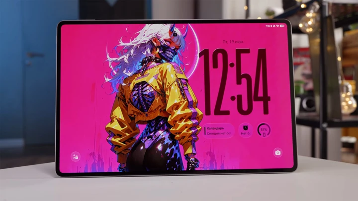 ВИДЕО: обзор Honor MagicPad 4 – самый тонкий планшет с ярким OLED-экраном