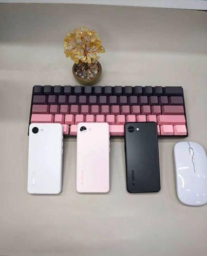 Старт предзаказов Bluefox Aura A1: современный смартфон мельче iPhone 5