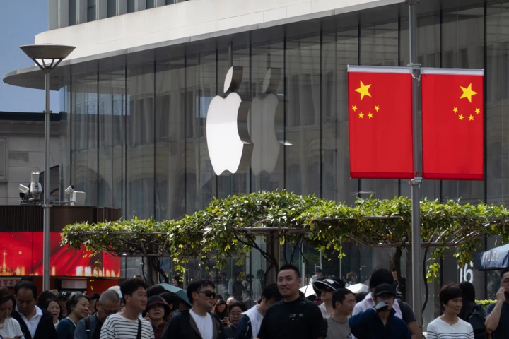 Apple и Huawei резко растут на фоне депрессии смартфонного рынка Китая
