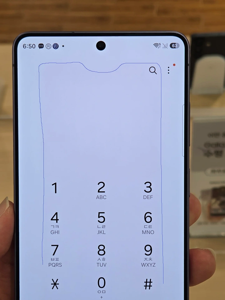 Samsung отрицает аппаратную суть проблемы покраснения экранов Galaxy S26 Ultra