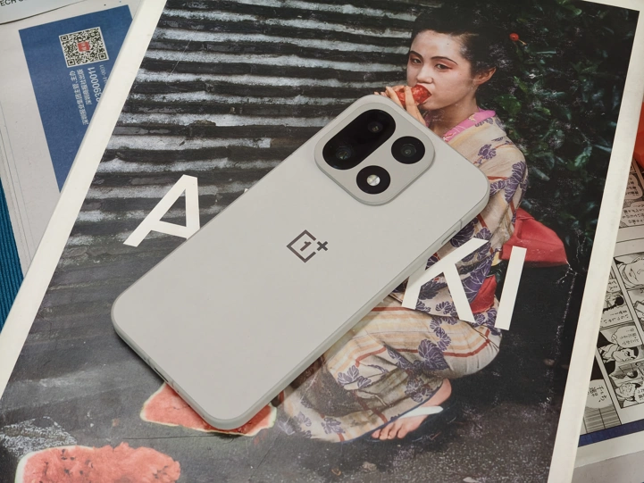 Переход с iPhone 17 на OnePlus 15: что я получил, а с чем пришлось смириться