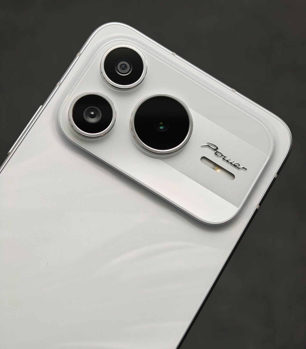 Huawei Nova 16 SE с неожиданным дизайном скоро дополнит серию