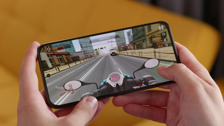 Обзор Realme P4: марафонец с маркетплейса