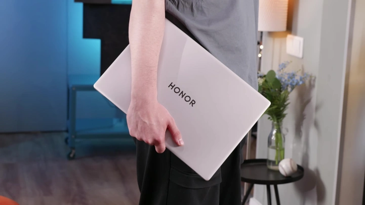 Обзор Honor MagicBook 16 2026: 6 лет без лагов