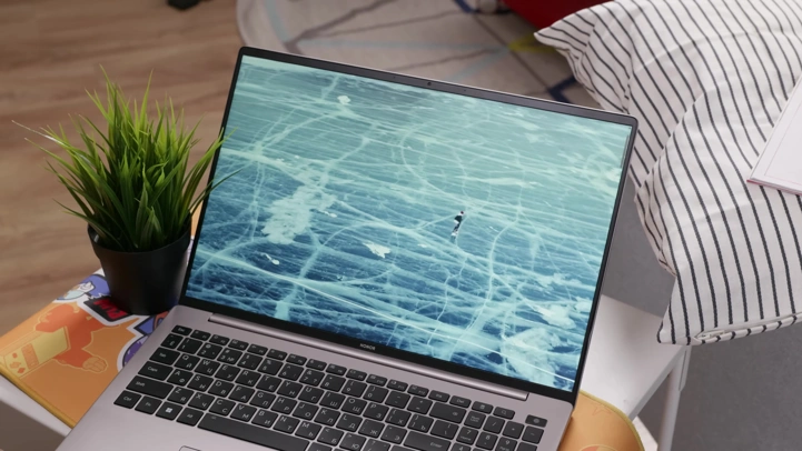 Обзор Honor MagicBook 16 2026: 6 лет без лагов