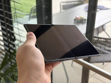 Вот, как выглядит экранная складка Samsung Z Fold 8 через неделю эксплуатации