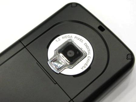 Китайский телефон K998 с тремя слотами для SIM-карт