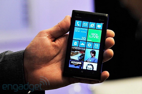  Nokia Lumia 900  Windows Phone 7.8 ()
