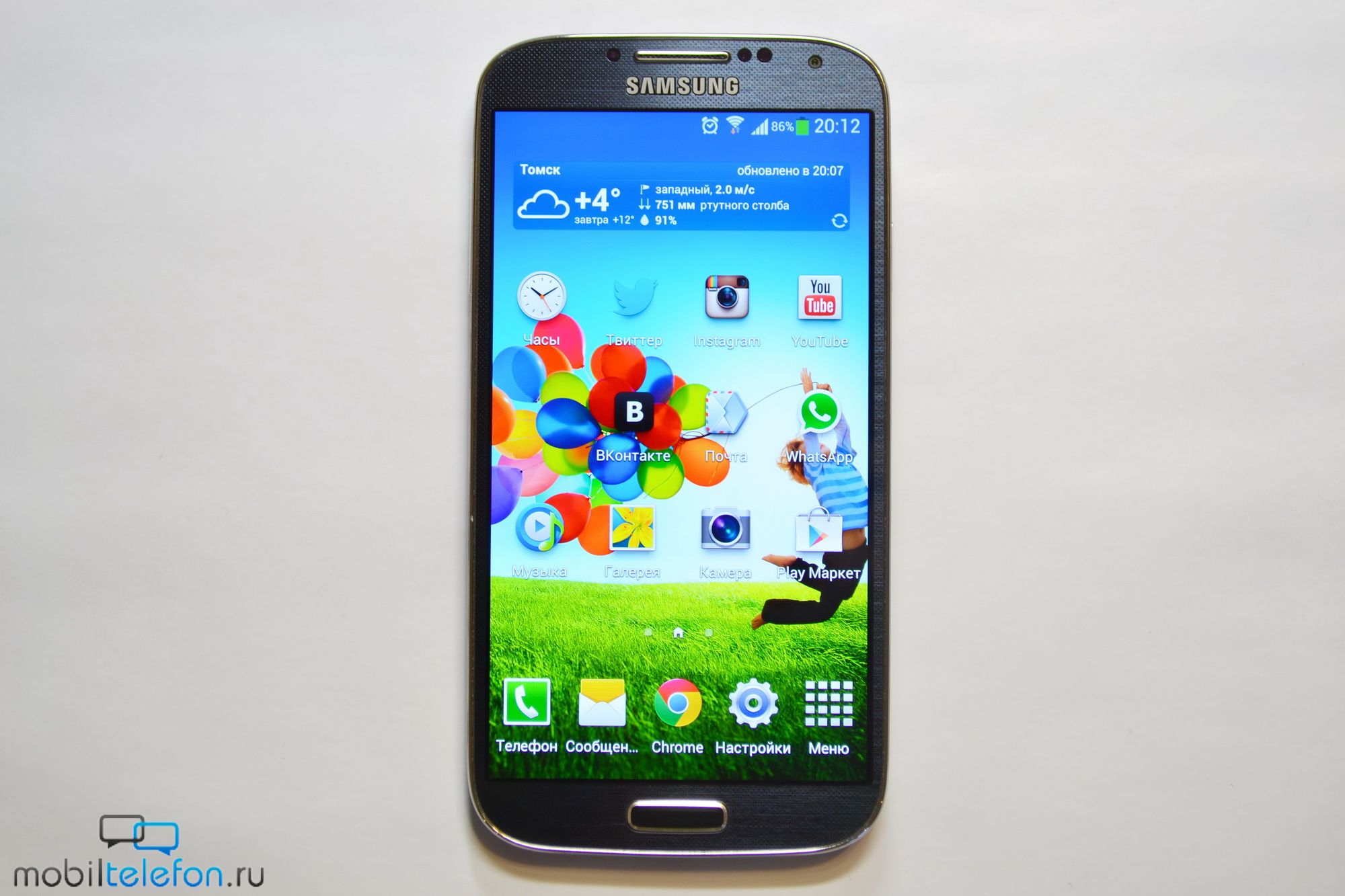 Салоны мтс самсунг. Samsung Galaxy МТС. Samsung Galaxy s4 Black Edition. МТС смартфоны самсунг. Samsung Galaxy s4 Mini Black Edition.