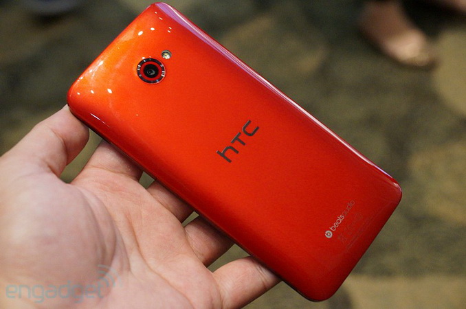 HTC Butterfly S  