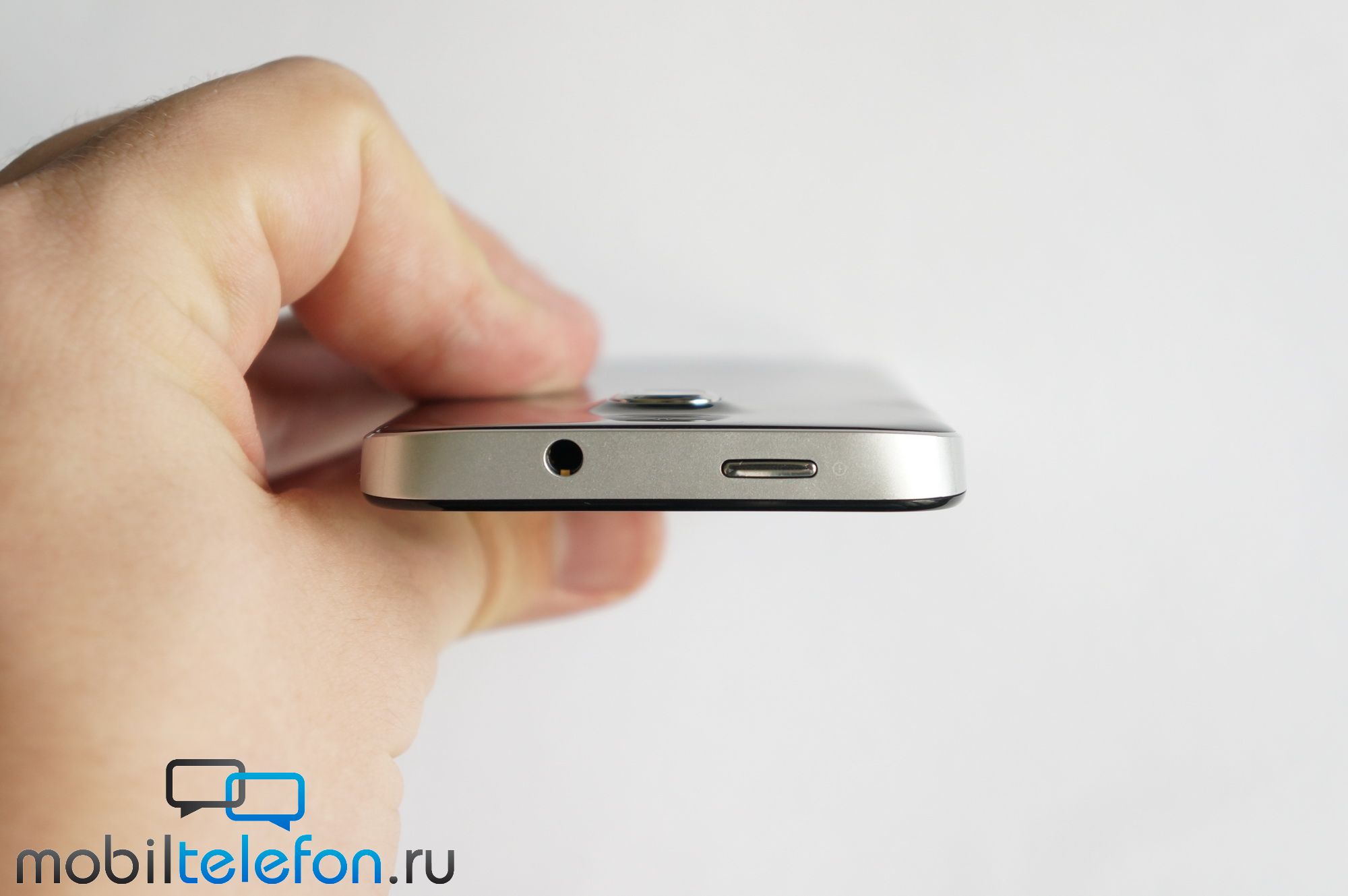 Обзор Alcatel One Touch Snap: 4-ядерник на Android 4.2 JB