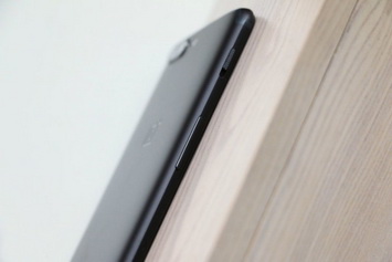Живые фото OnePlus 5