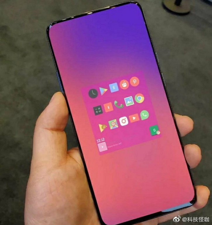 Xiaomi CC9 без вырезов в экране на фото: фейк или реальность?