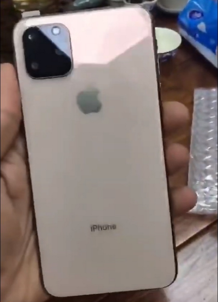   iPhone XI   