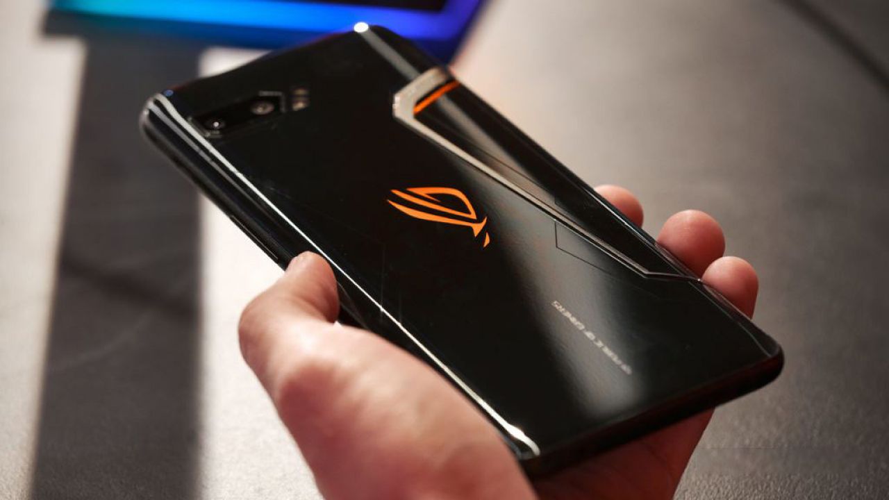 Все характеристики и живые фото игрового ASUS ROG Phone 3