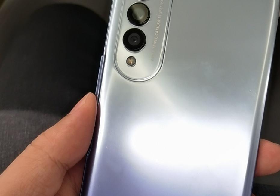 Дизайн и камера Honor X20 с Dimensity 1200 раскрыты живым фото
