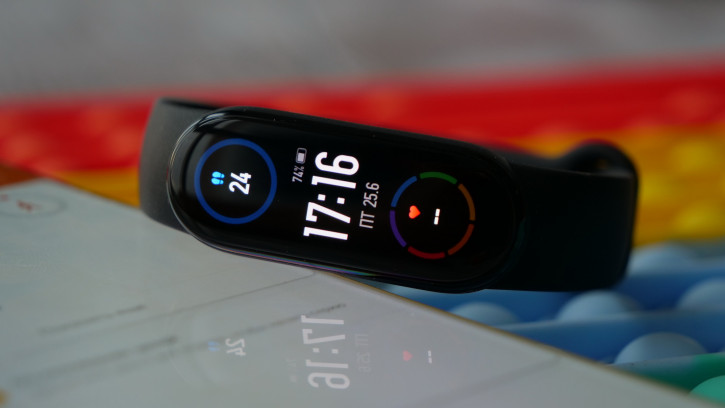  Xiaomi Mi Band 6:   