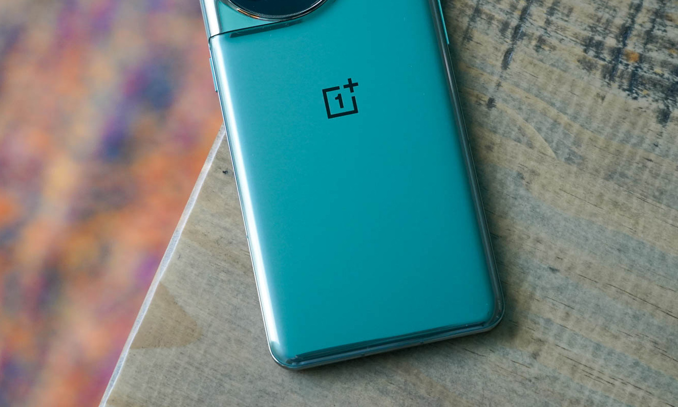 Золотой стандарт? Раскрыты батарея и мощность зарядки OnePlus 12