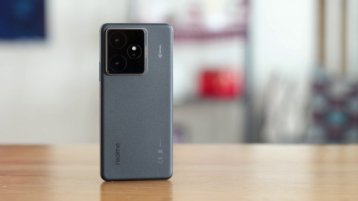  Realme GT 7:  