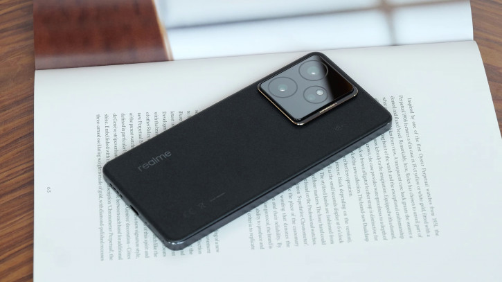  Realme GT 7:  
