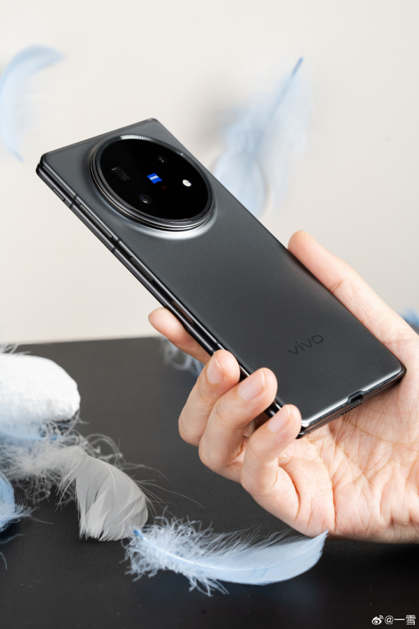 Vivo X Fold 5        