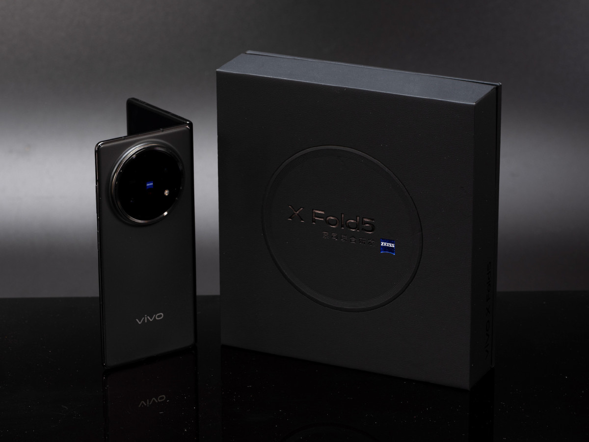 Vivo X Fold 5        