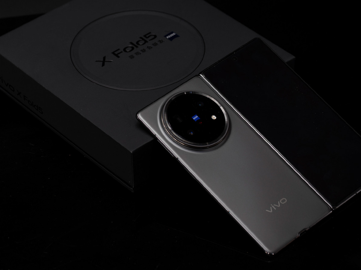 Vivo X Fold 5        