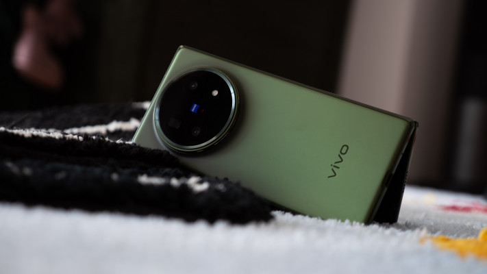 Vivo X Fold 5        