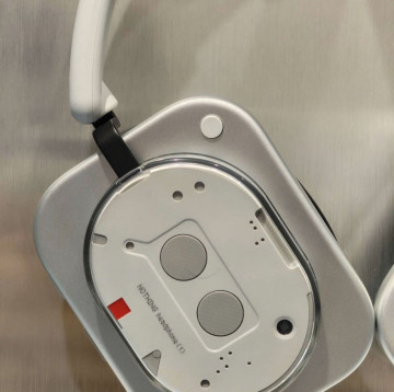 Nothing Headphone (1)      