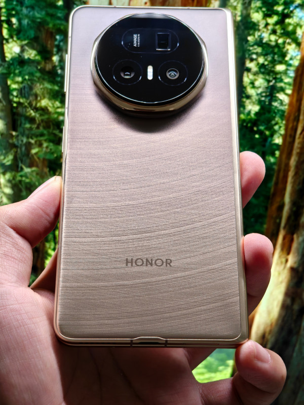 Honor Magic V5 во всех расцветках уже красуется на фото до анонса