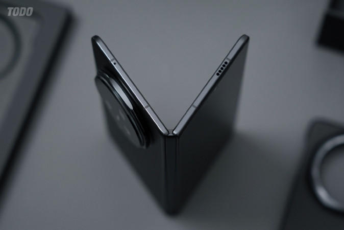 Honor Magic V5 во всех расцветках уже красуется на фото до анонса