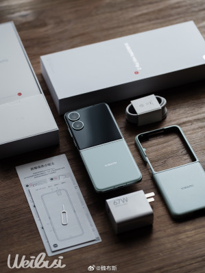 Xiaomi Mix Flip 2 уже красуется на студийных фото во всех расцветках