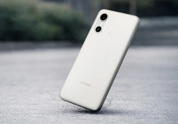 Анонс FCNT Arrows We 3: небольшой бюджетный смартфон от Motorola и японцев