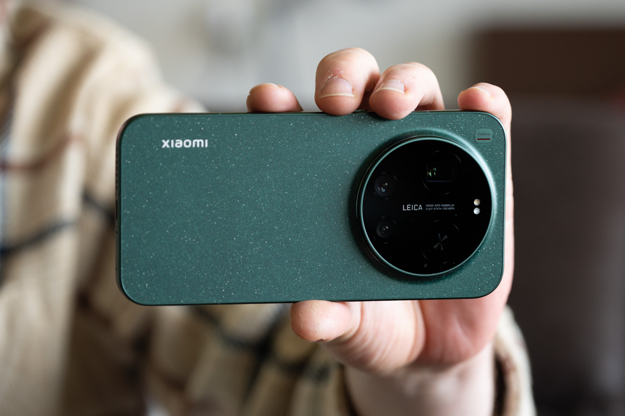 Xiaomi 17 Ultra подешевел более чем на 15 000 рублей с весны