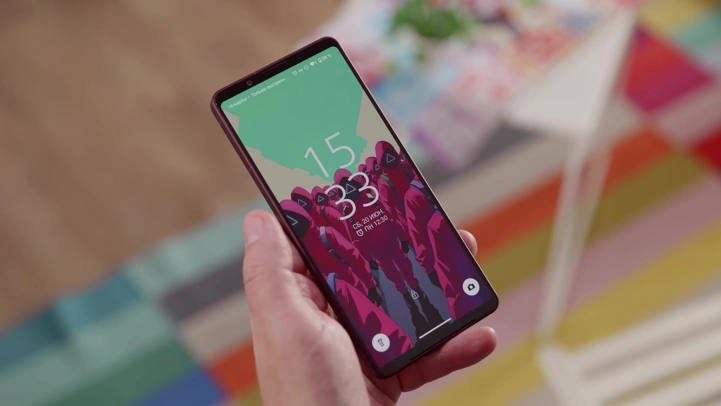 Обзор Sony Xperia 1 VIII: крутой смартфон, который тебе не нужен