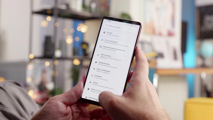 Обзор Sony Xperia 1 VIII: крутой смартфон, который тебе не нужен